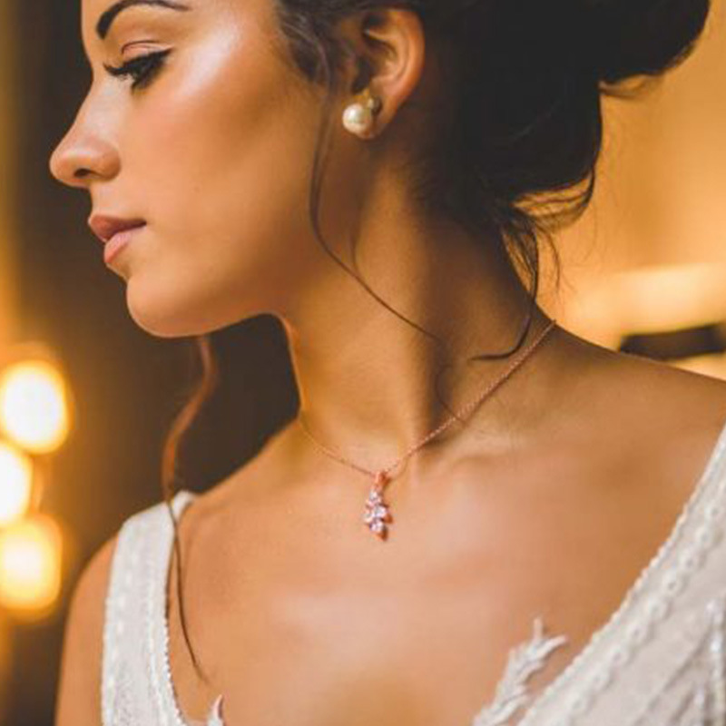 Back Chain Rhinestone Pendant  - Body Jewelry For Backless Dress 评论和价格