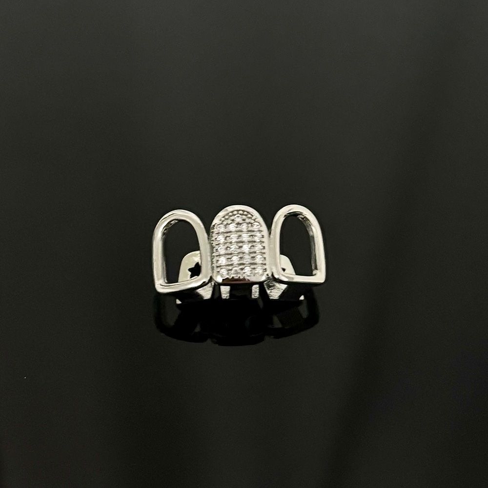 YOUNGX Hip Hop Three Hollow Zi - Body Jewelry For Men 评论和价格