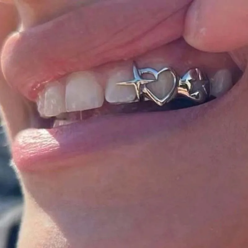 Punk Hip Hop Hollow Heart Teet - Body Jewelry For Men 评论和价格