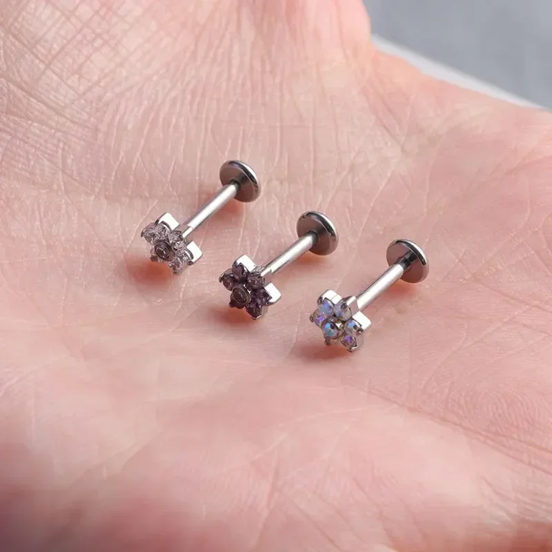 ASTM F136 Titanium Flower Pier - Zoor Body Jewelry 评论和价格
